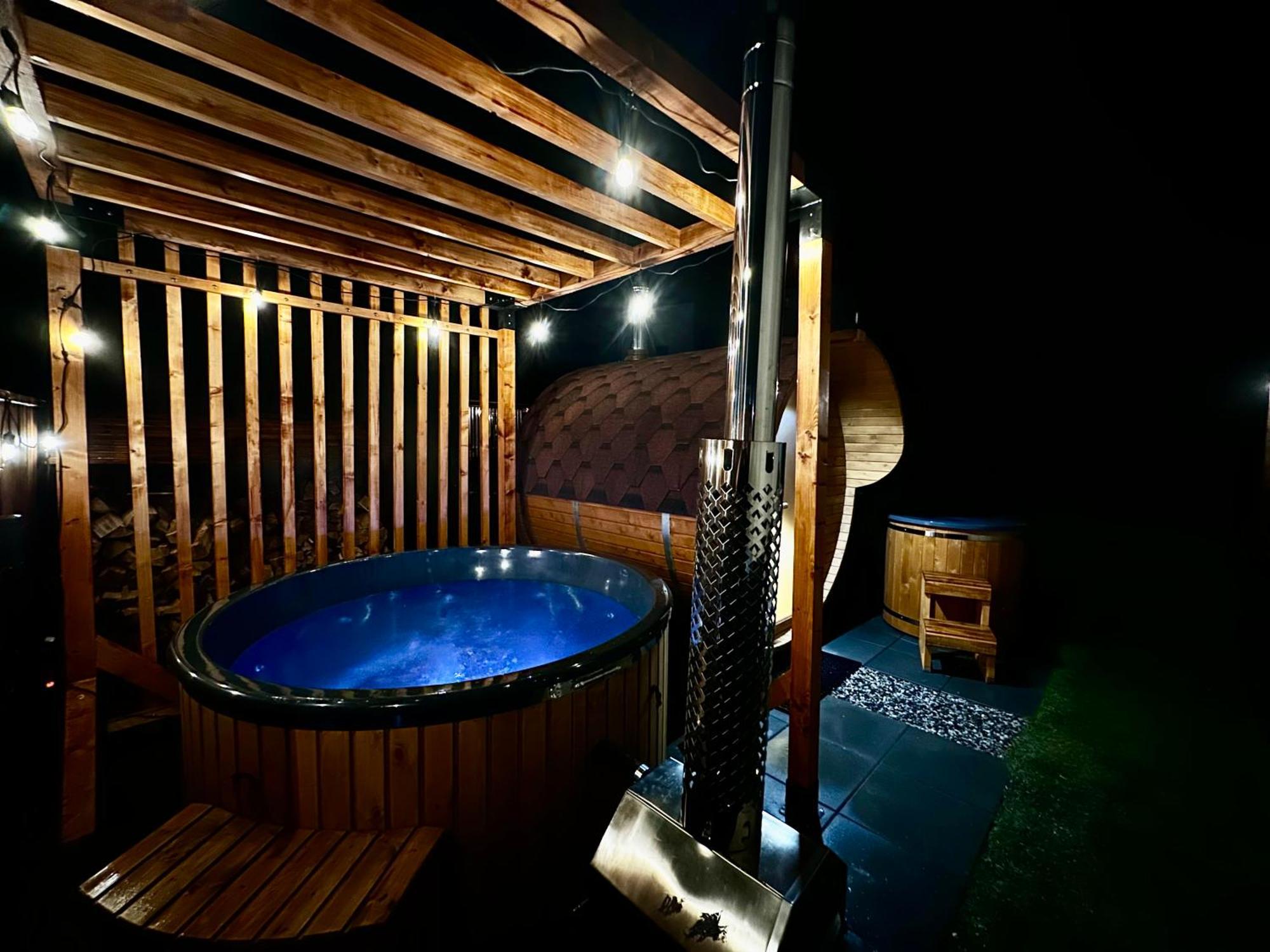Apartament Pod Wzgorzem Z Sauna, Jacuzzi I Basenem 쿠도바-즈루이 외부 사진
