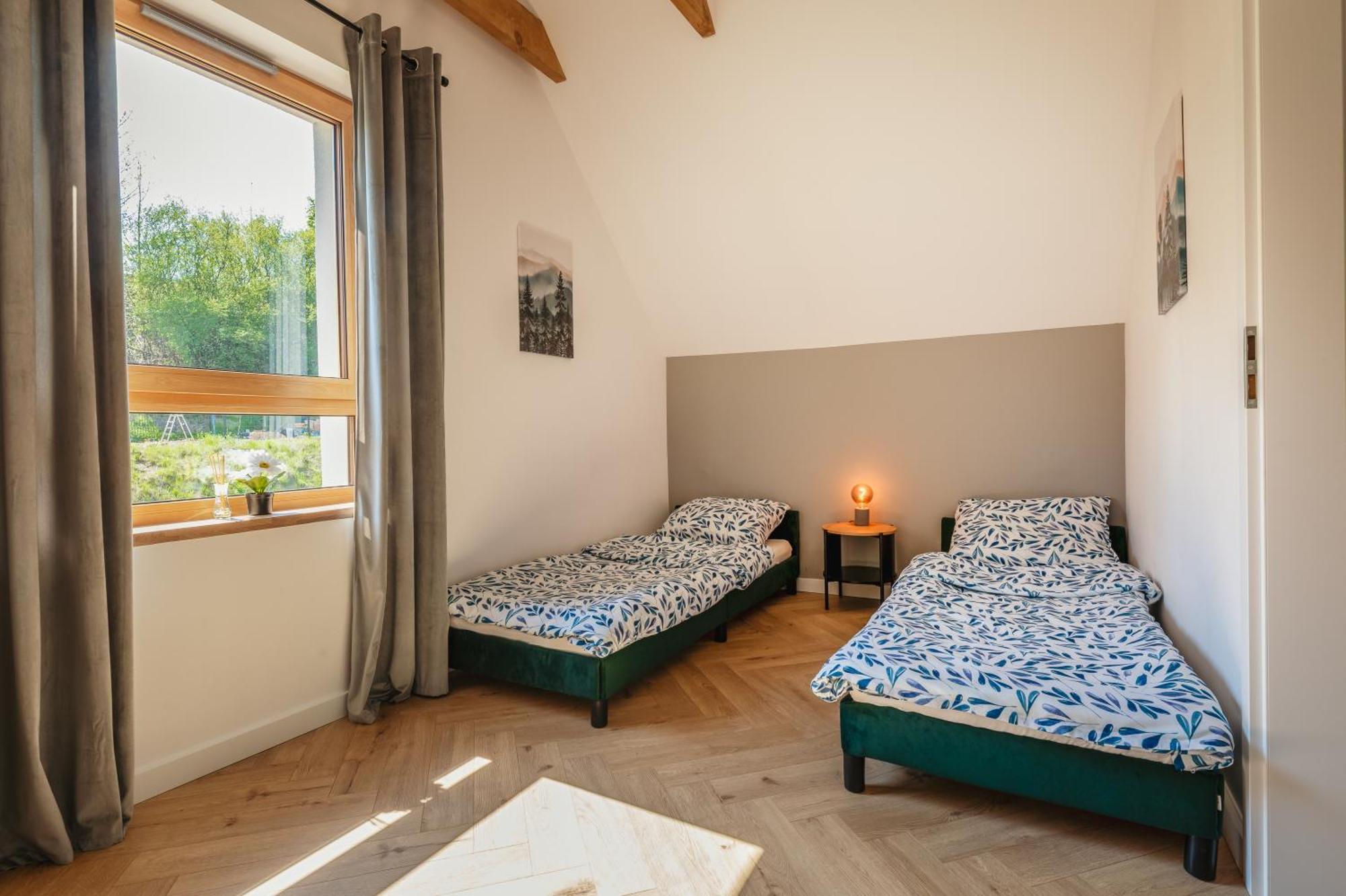 Apartament Pod Wzgorzem Z Sauna, Jacuzzi I Basenem 쿠도바-즈루이 외부 사진
